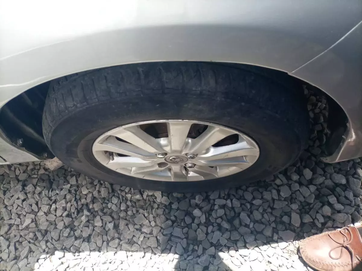 Toyota Vitz - 2012