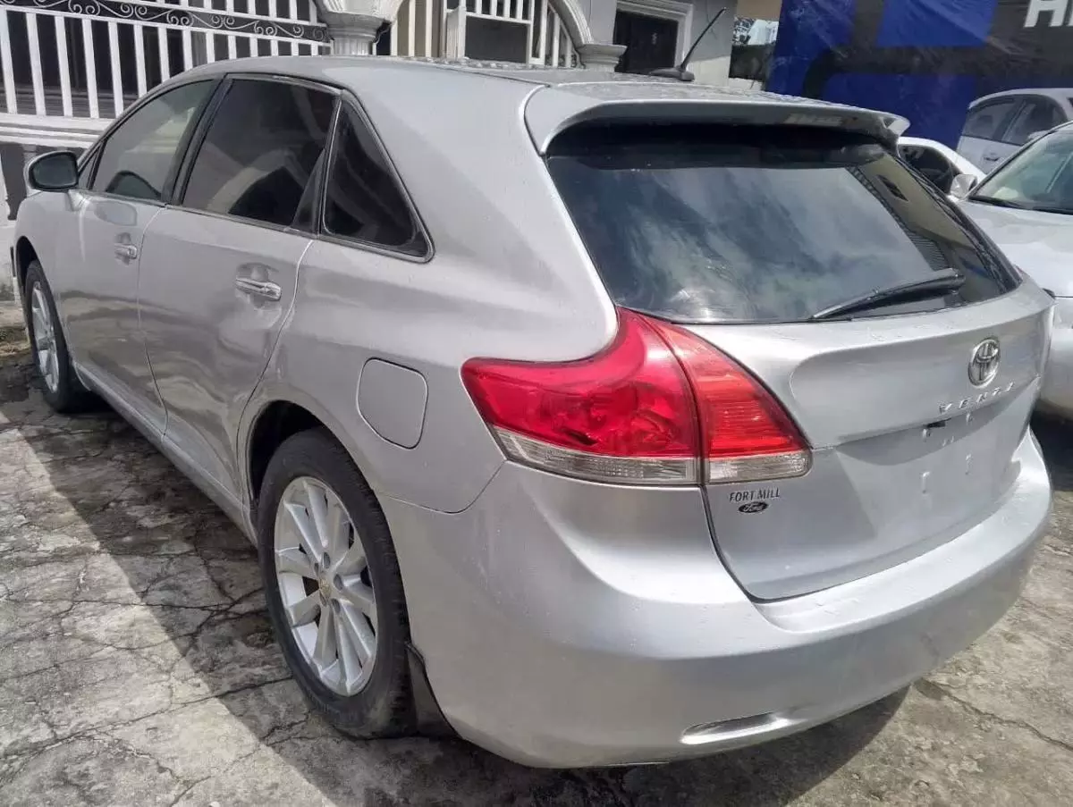 Toyota Venza   - 2009