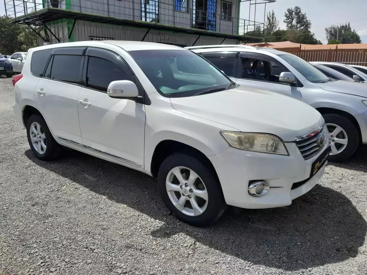 Toyota Vanguard  - 2011