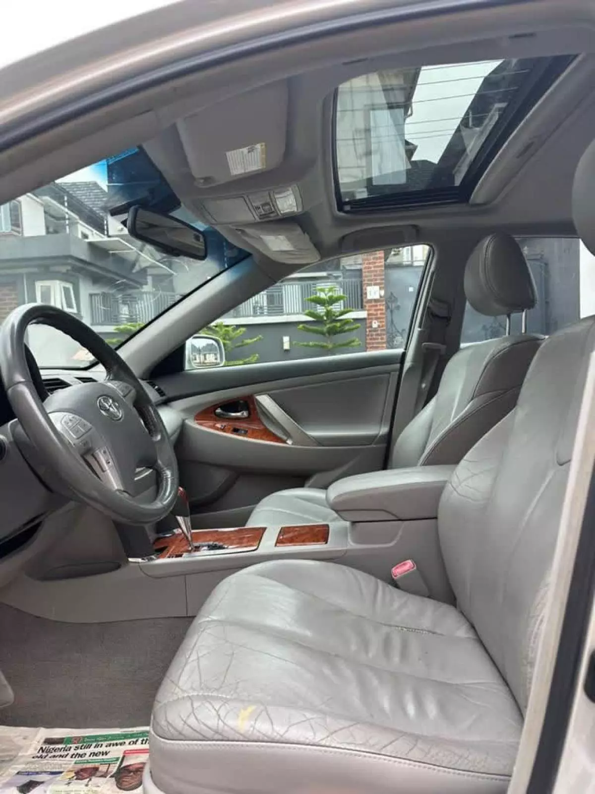 Toyota Camry - 2010