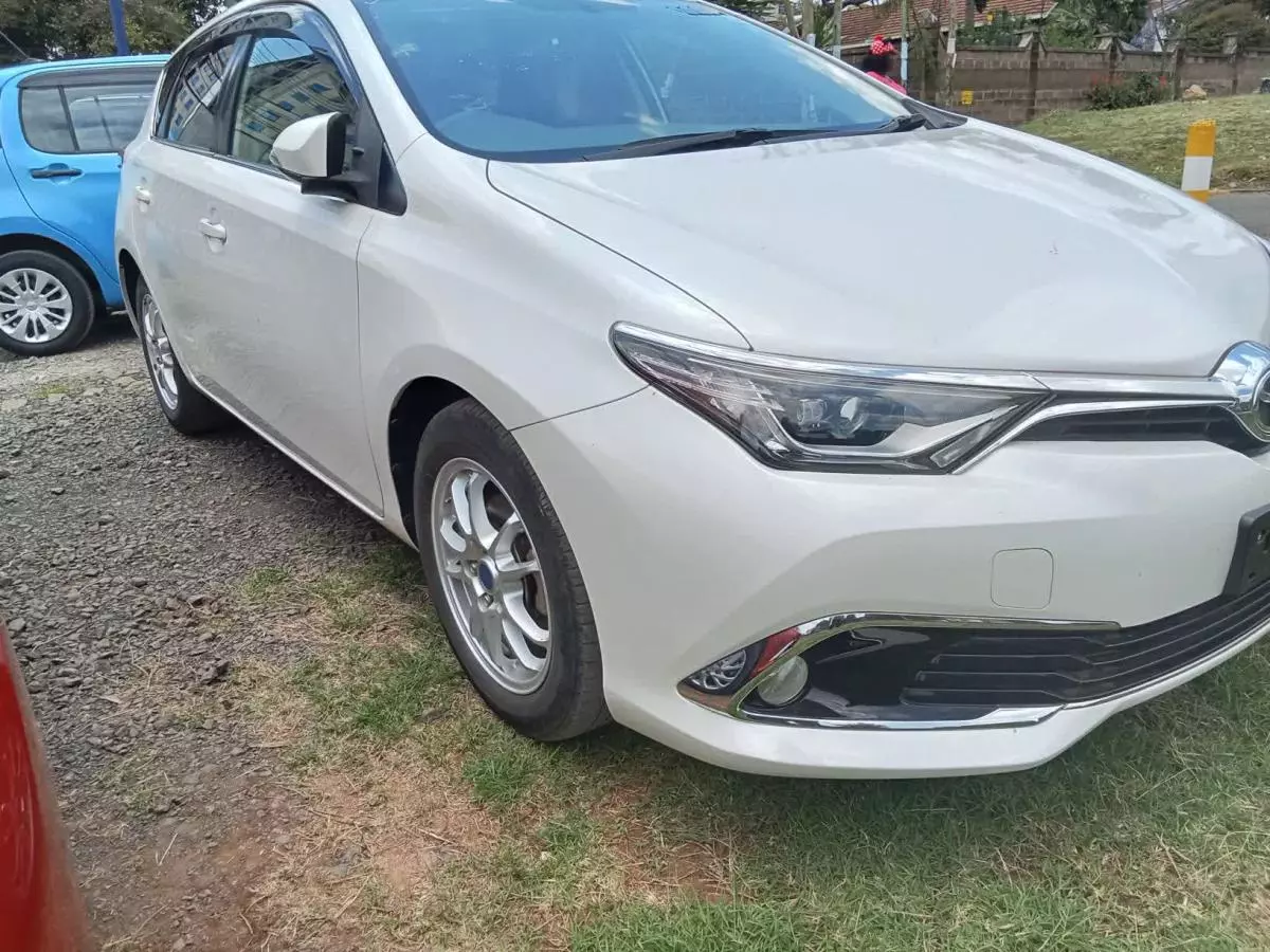 Toyota Auris   - 2017