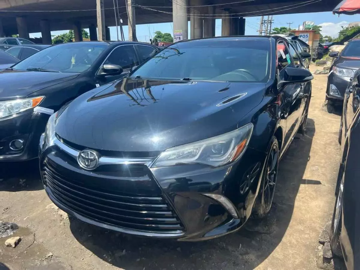 Toyota Camry   - 2015