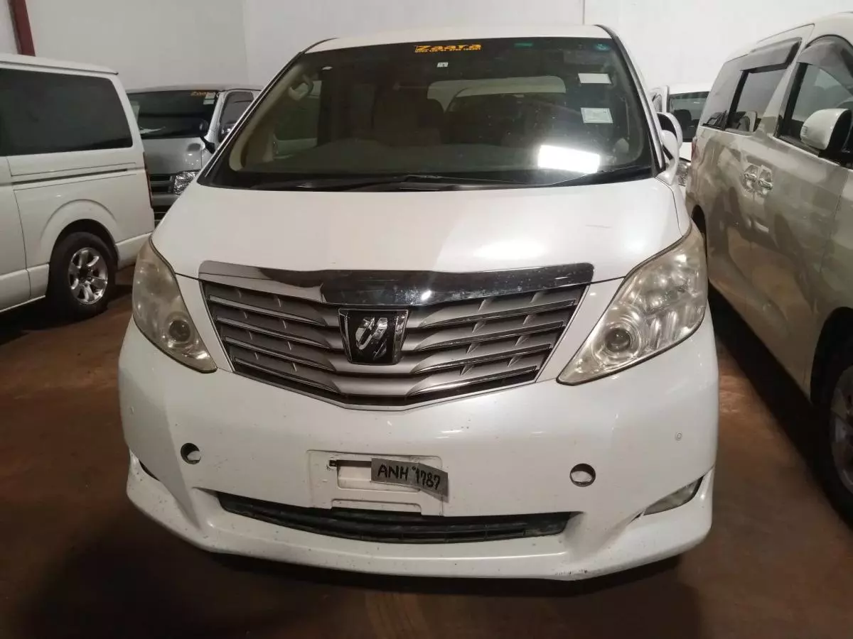 Toyota Alphard   - 2009