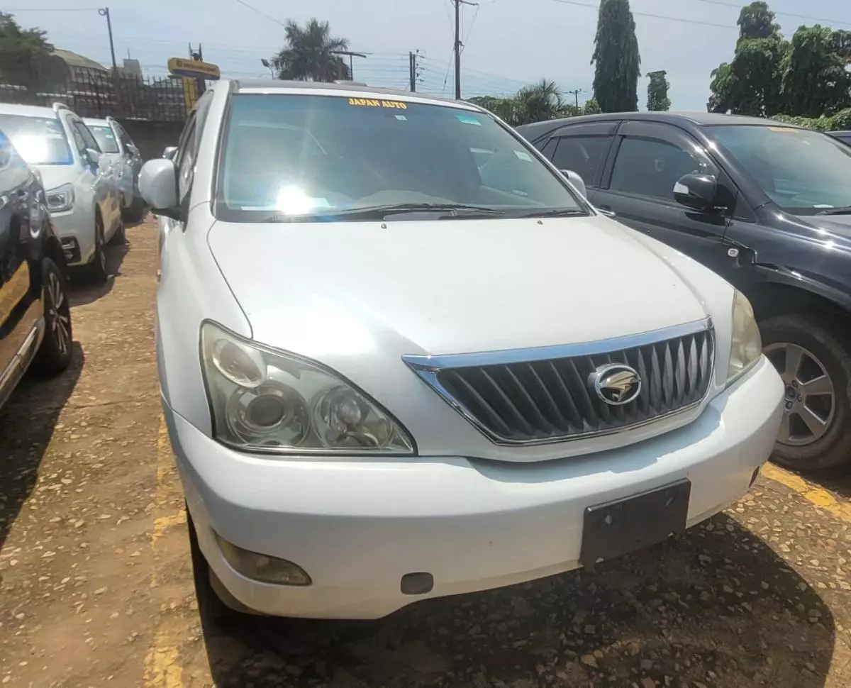 Toyota Harrier   - 2009