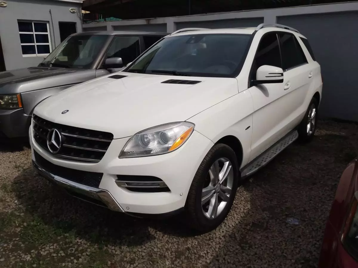 Mercedes-Benz ML 350   - 2012