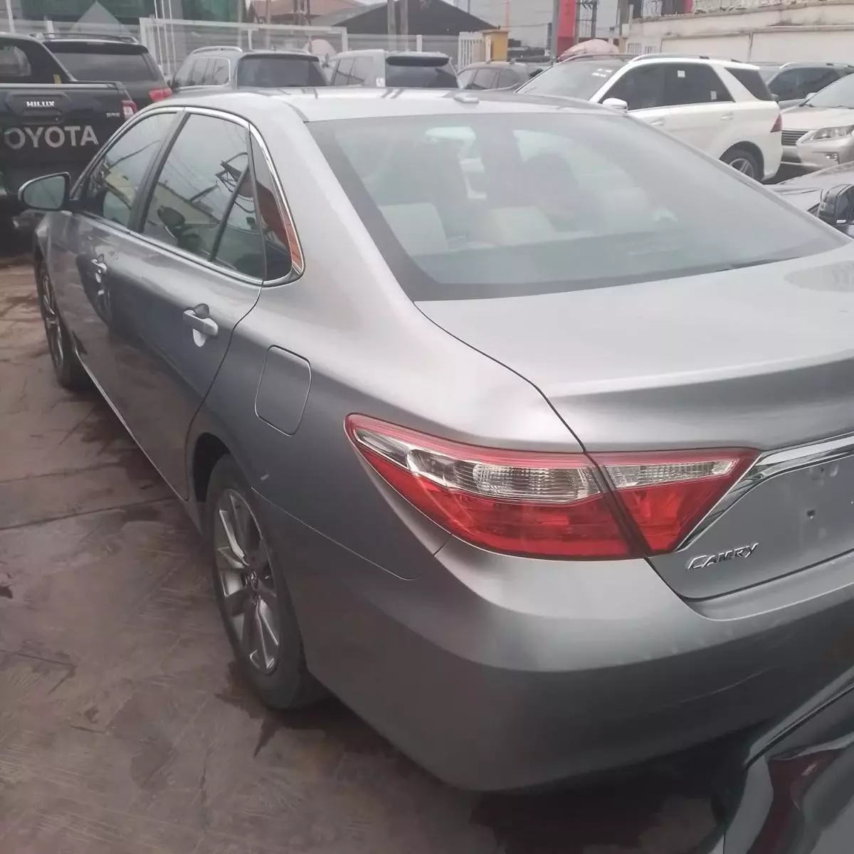 Toyota Camry   - 2015