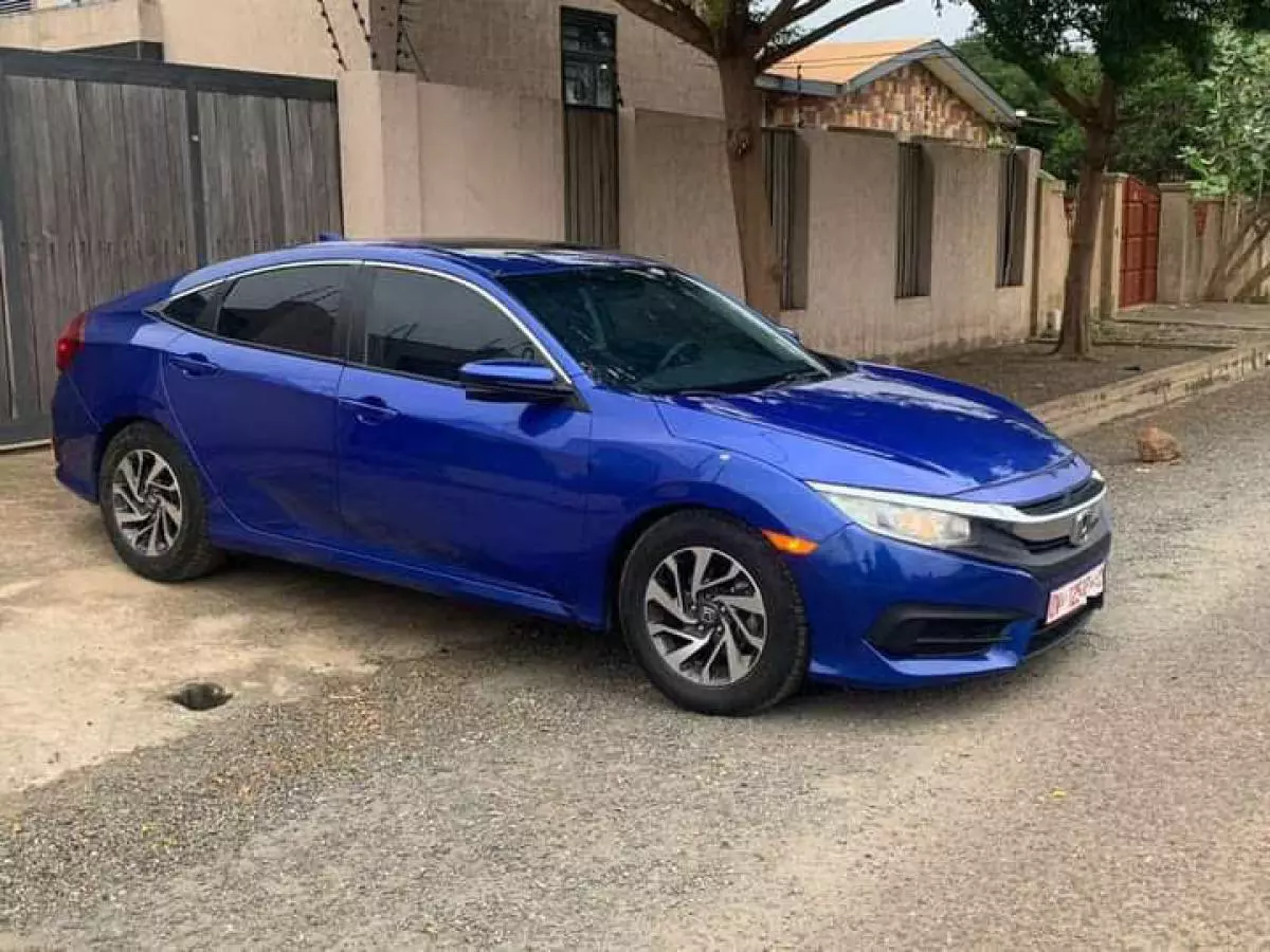 Honda Civic   - 2017