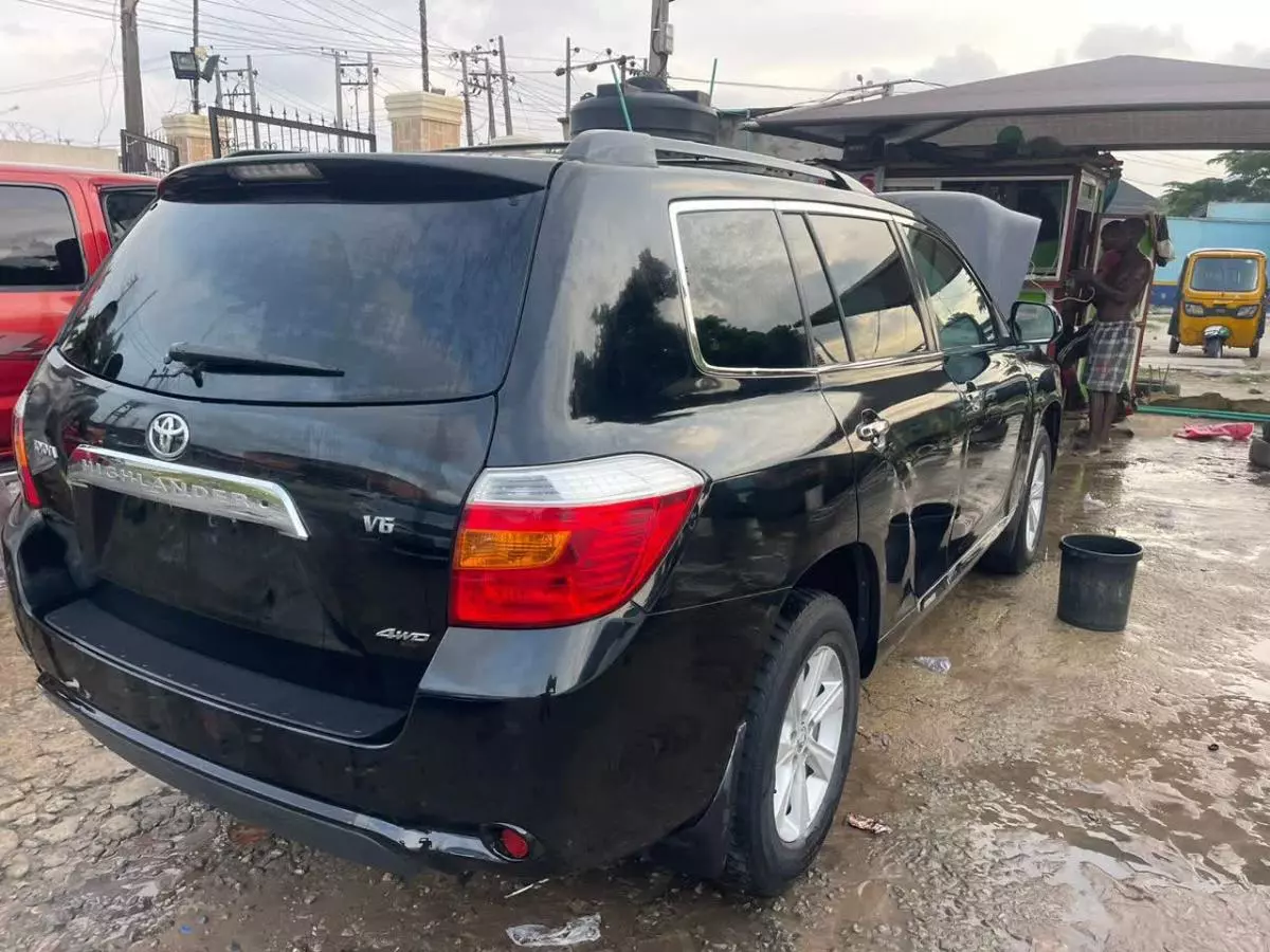 Toyota Highlander   - 2008