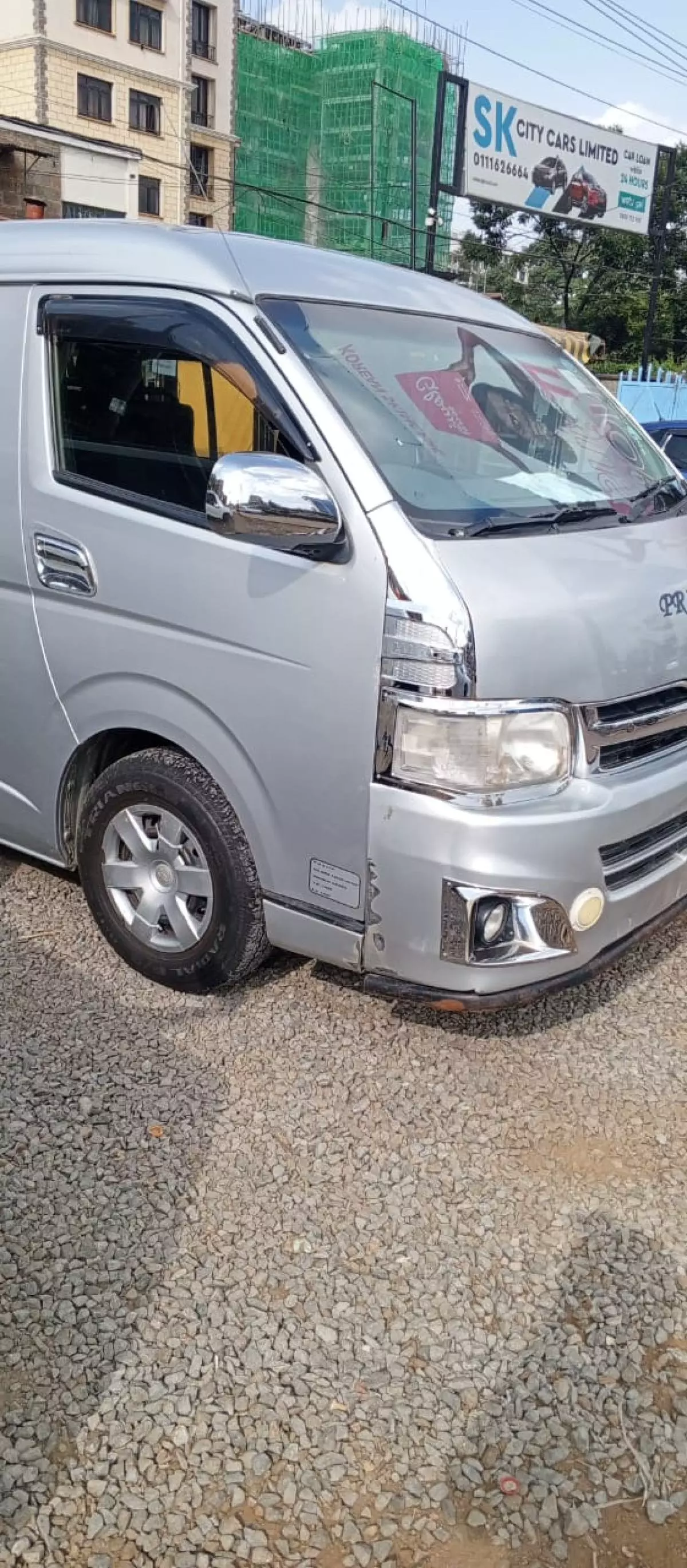 Toyota Hiace   - 2013