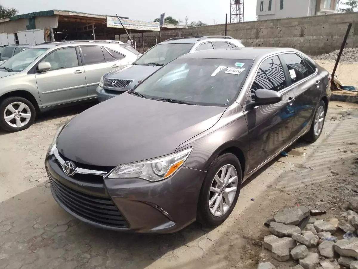 Toyota Camry   - 2017