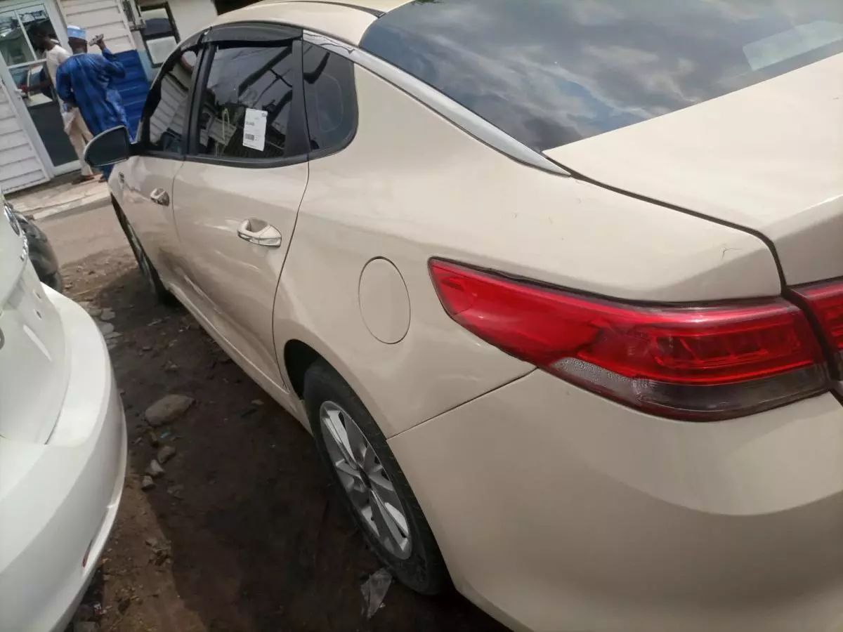 Kia Optima - 2017