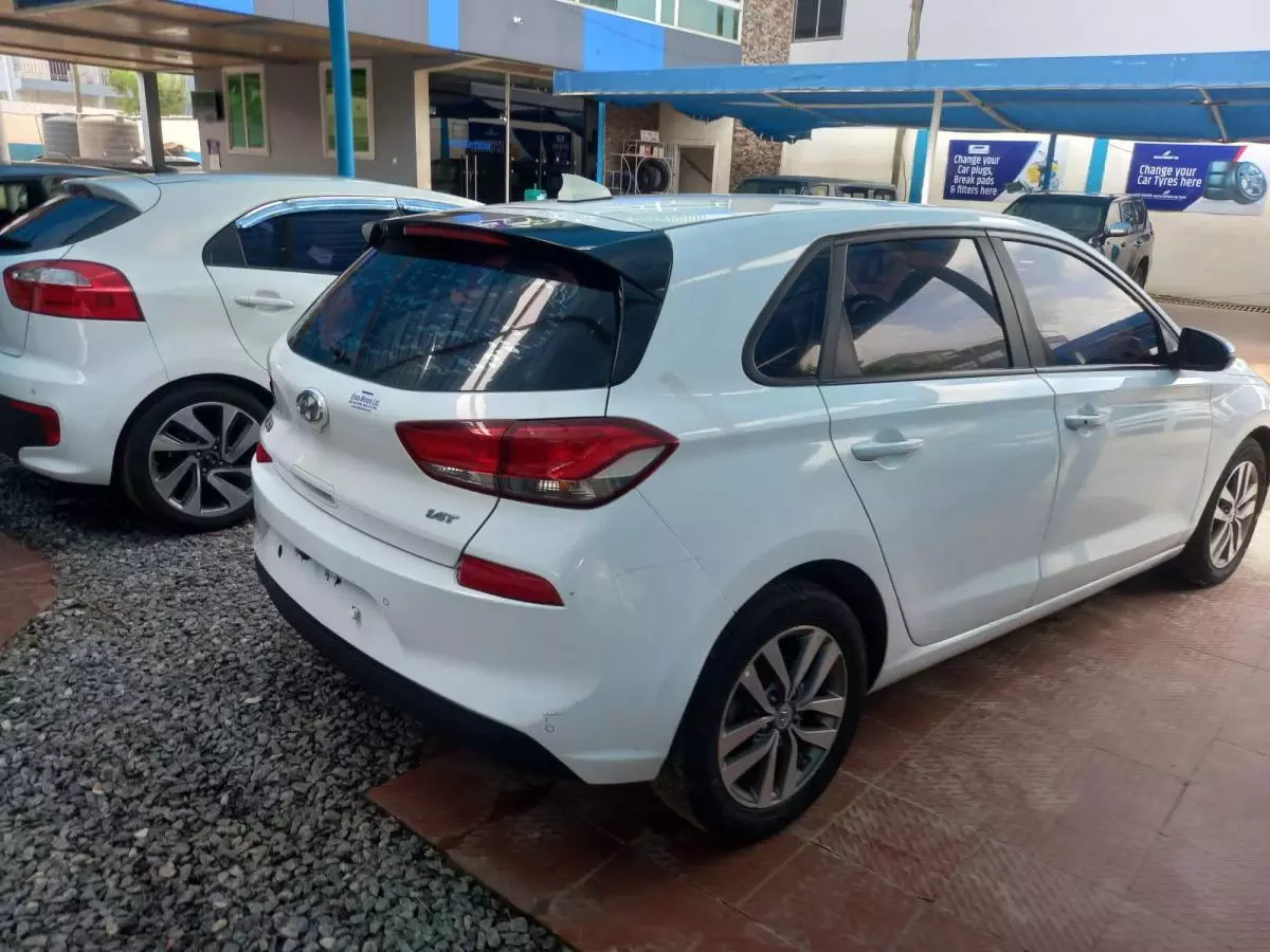 Hyundai i30   - 2017