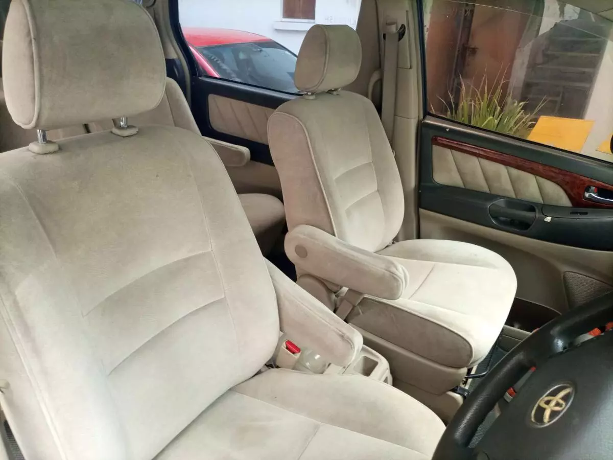 Toyota Alphard - 2004