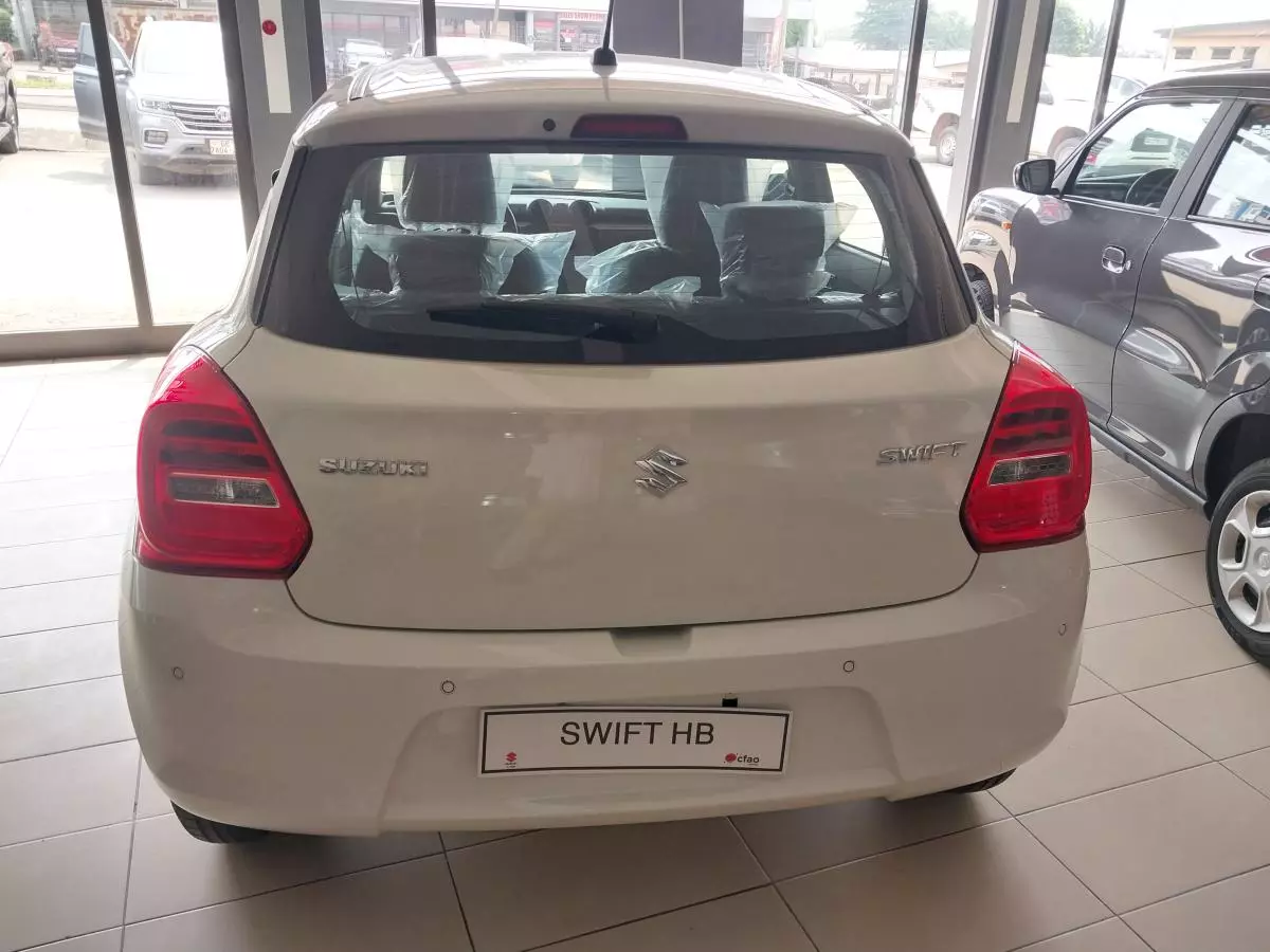 SUZUKI Swift   - 2024