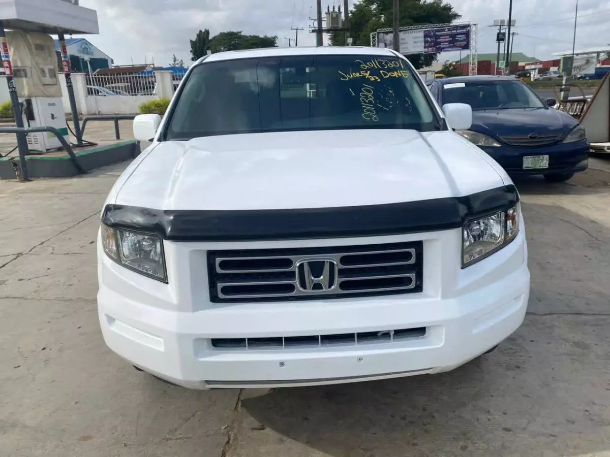 Honda Ridgeline   - 2007