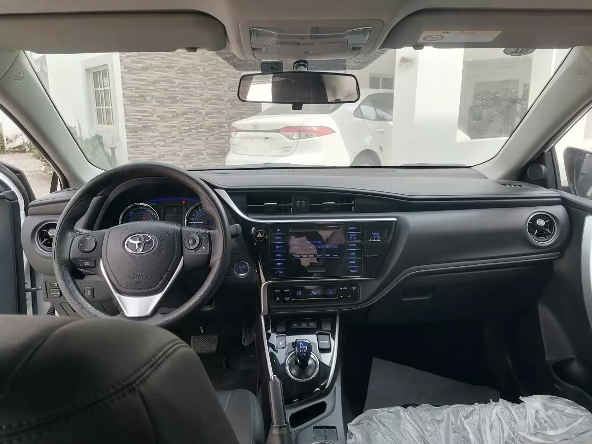 Toyota Corolla Hybrid    - 2019