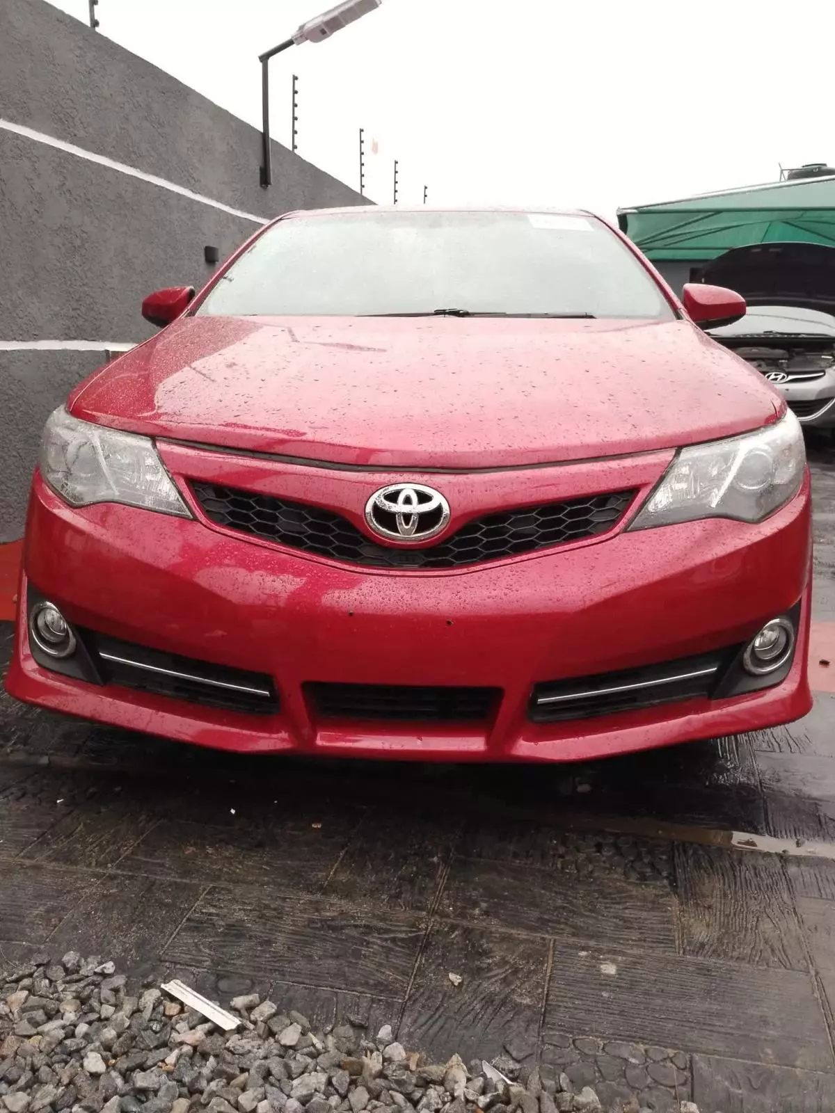 Toyota Camry   - 2012