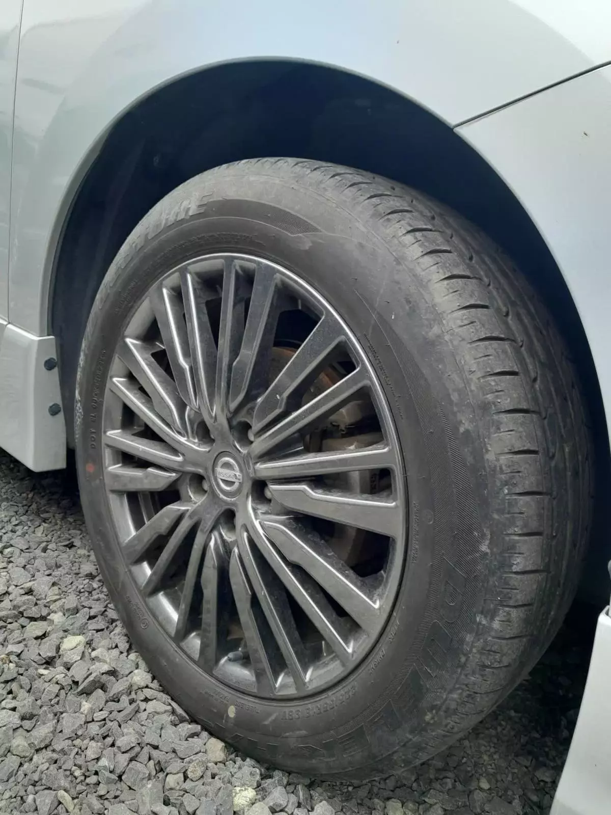 Nissan Elgrand - 2015