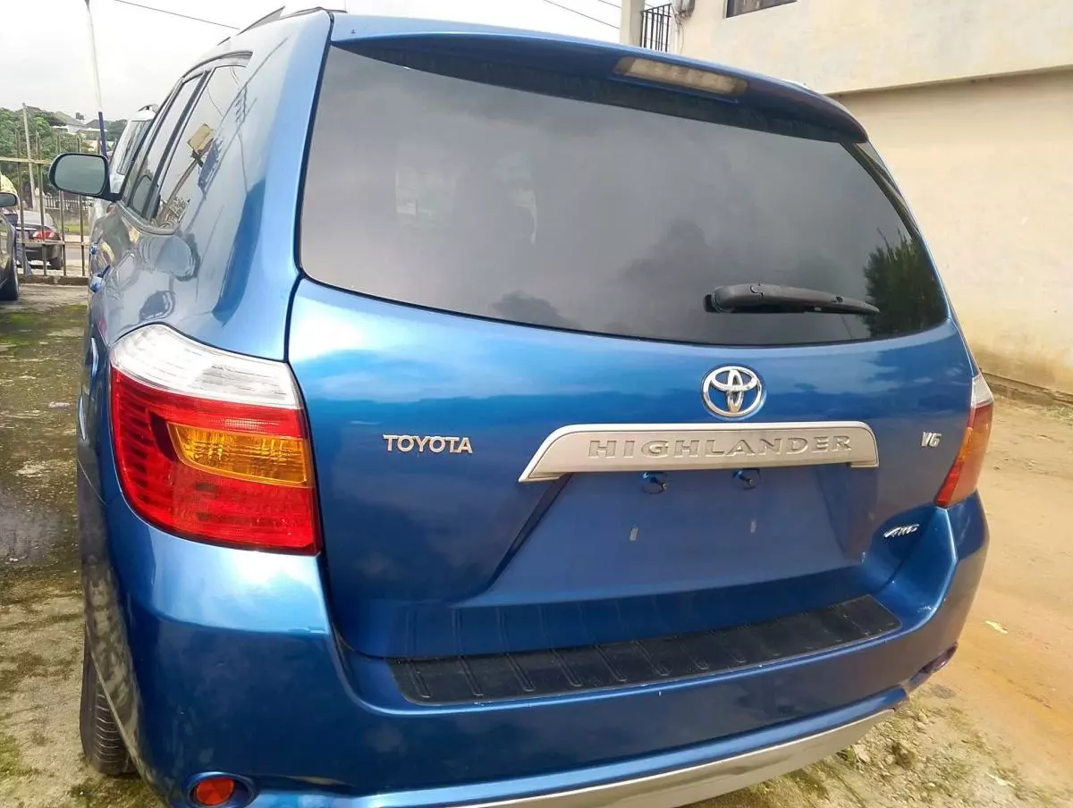 Toyota Highlander   - 2008