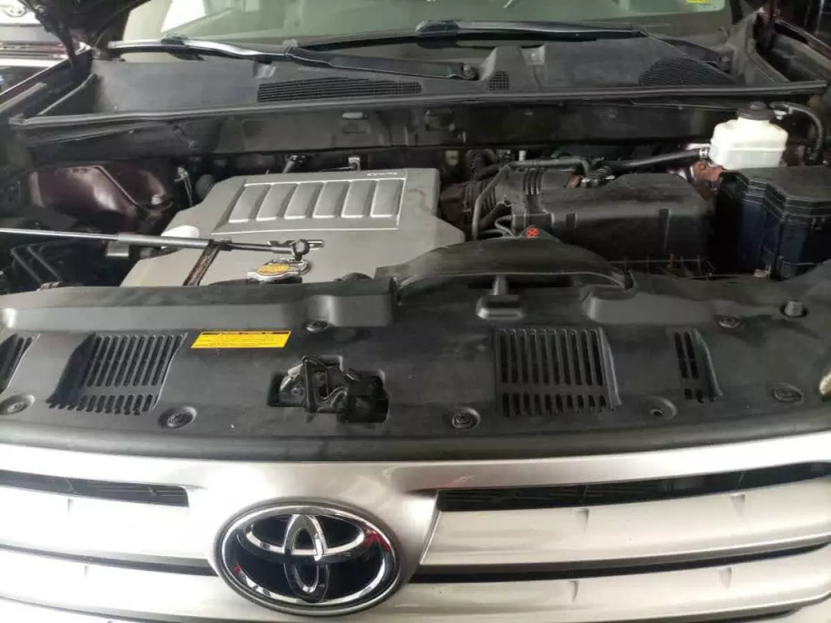 Toyota Highlander - 2013