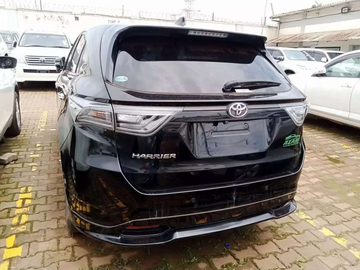 Toyota Harrier   - 2015