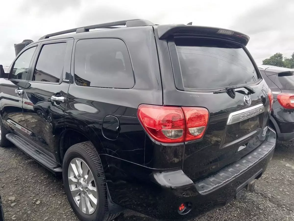 Toyota Sequoia   - 2013