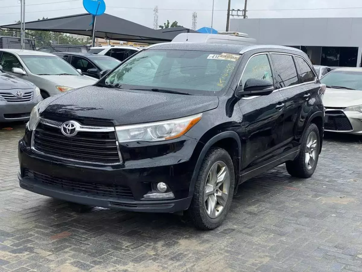 Toyota Highlander   - 2015