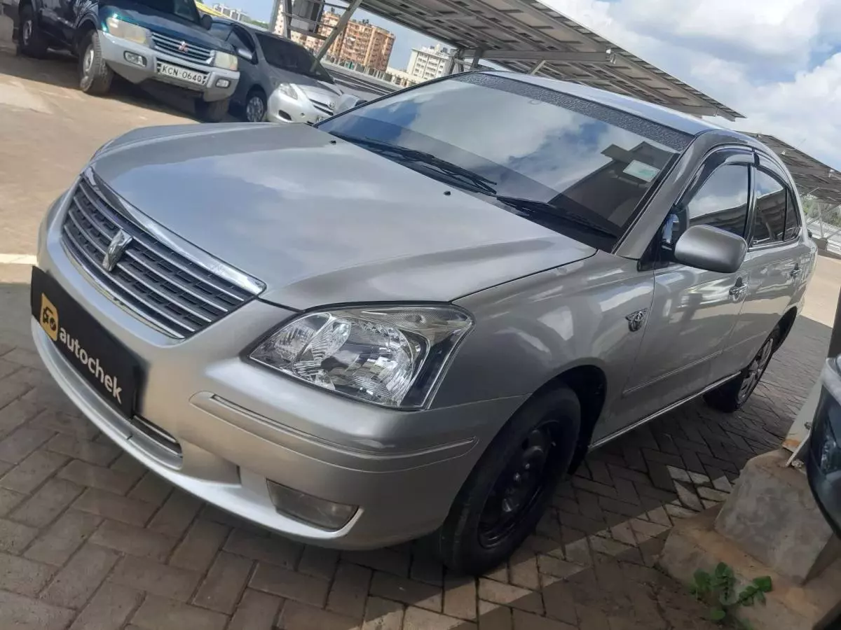 Toyota Premio    - 2004