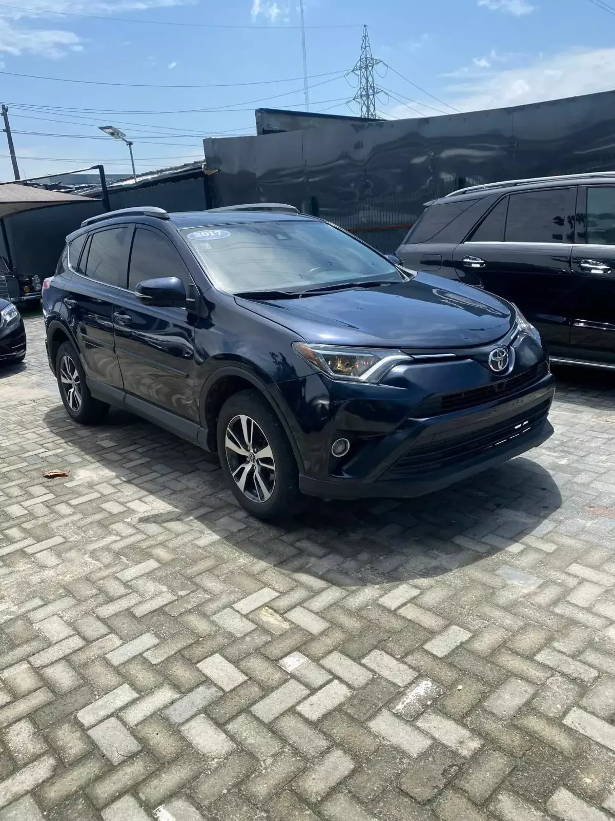 Toyota Rav4   - 2017