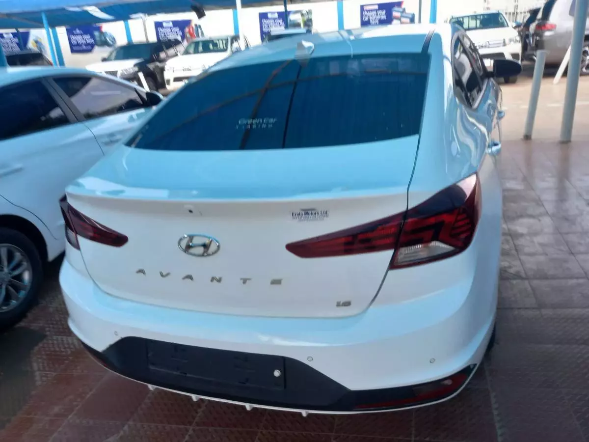 Hyundai Avente   - 2020