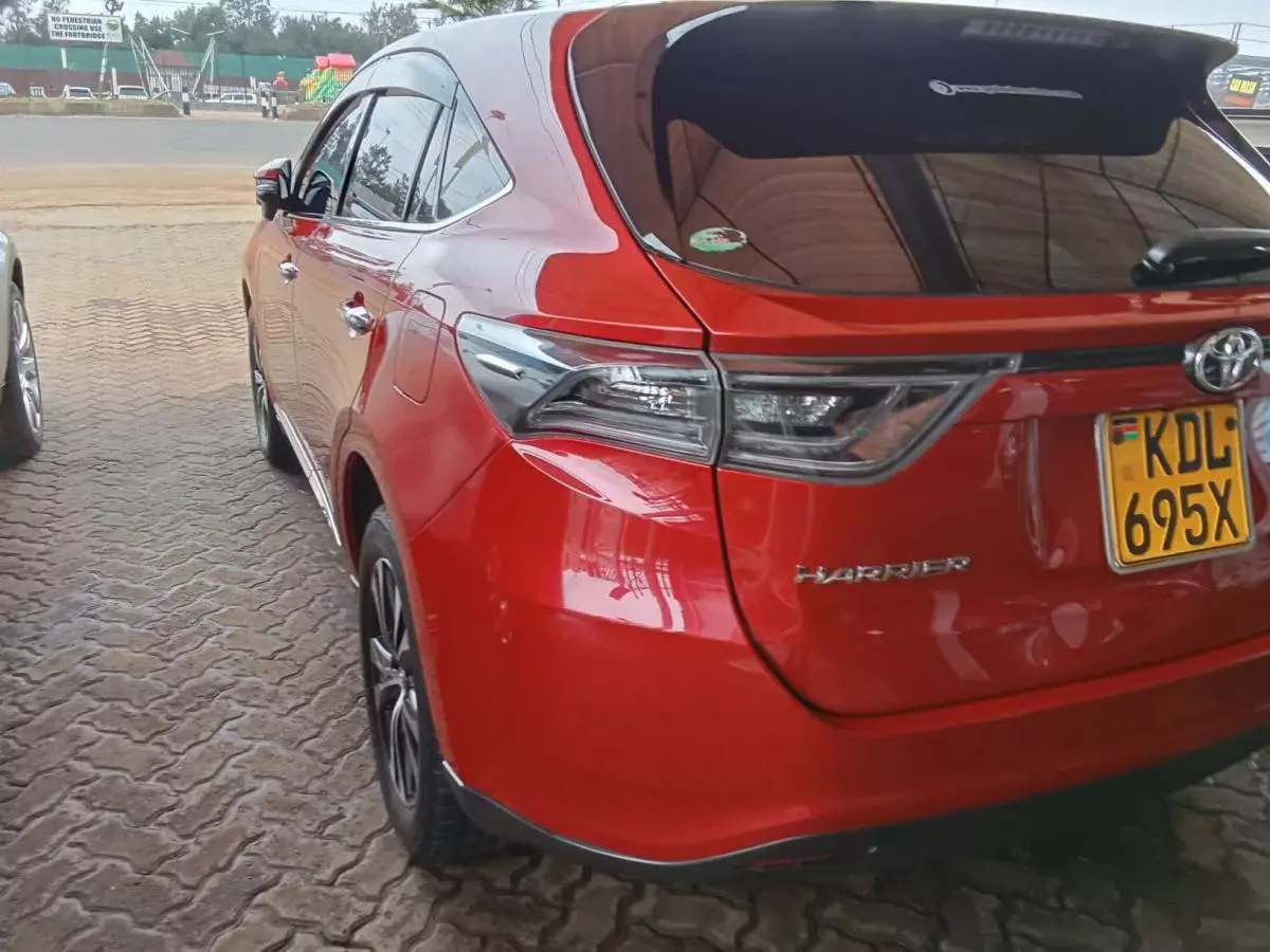 Toyota Harrier   - 2015