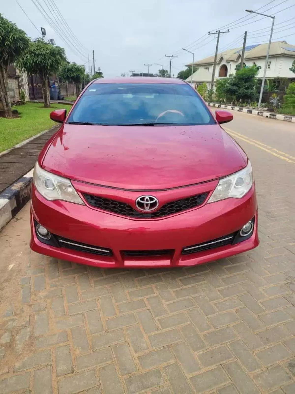 Toyota Camry   - 2014