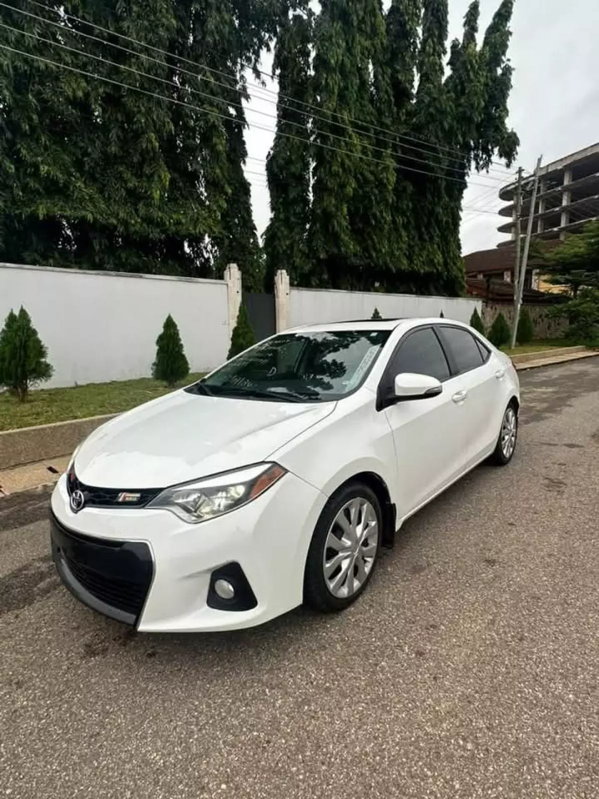 Toyota Corolla   - 2016