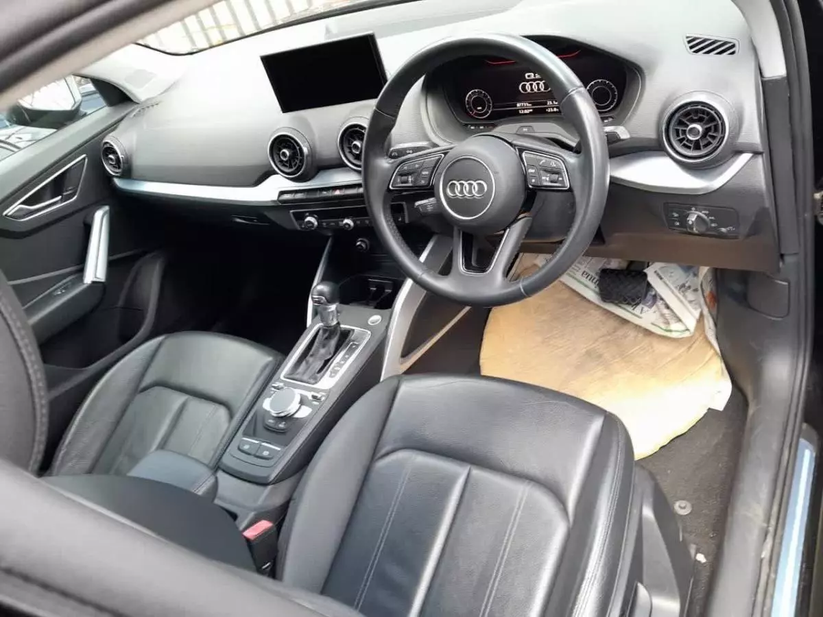 Audi Q2   - 2017