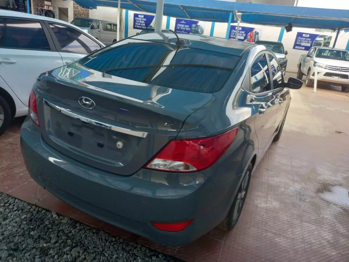 Hyundai Accent   - 2019