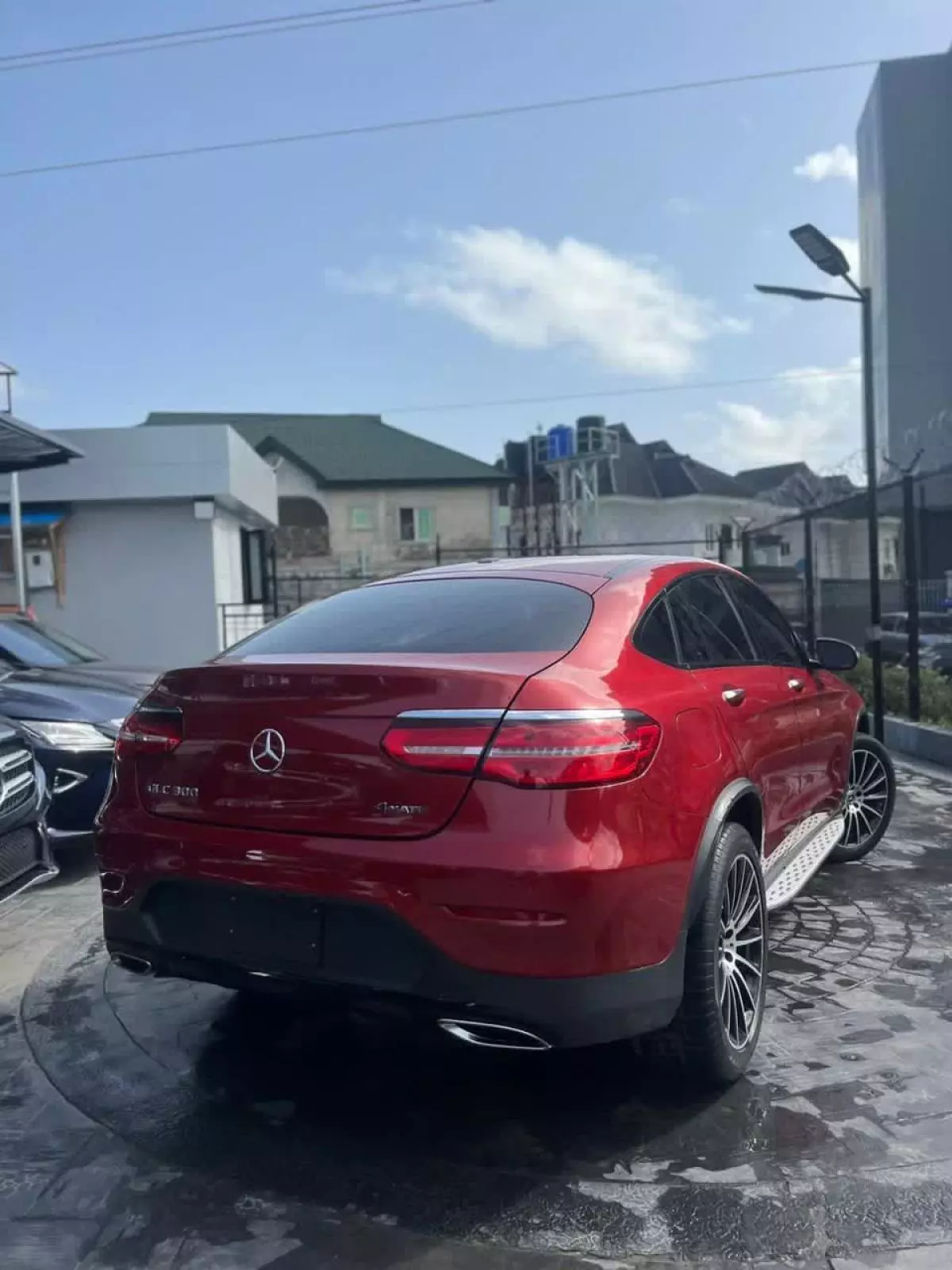 Mercedes-Benz GLC 300   - 2018