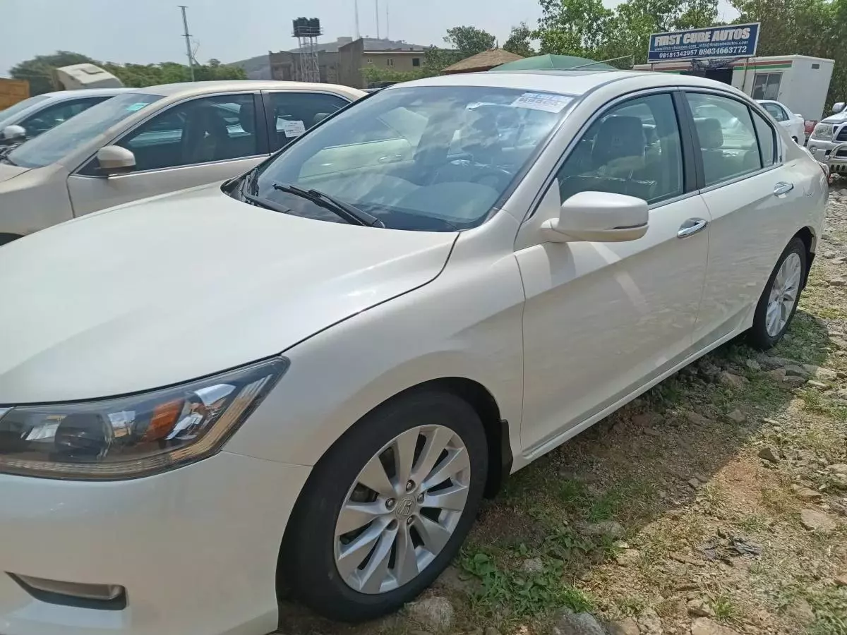 Honda Accord   - 2013