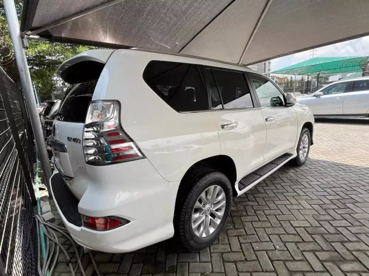 Lexus GX 460   - 2020