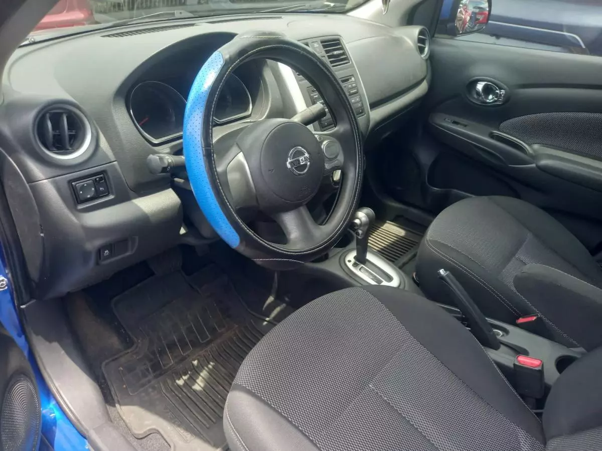 Nissan Versa   - 2014