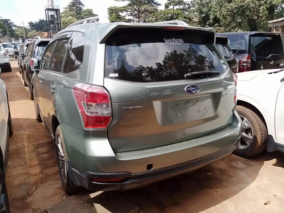 Subaru Forester   - 2015