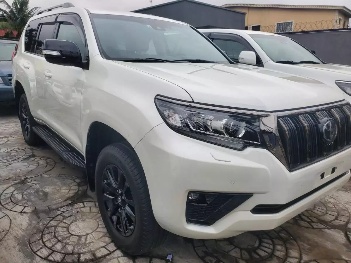 Toyota Landcruiser Prado   - 2022