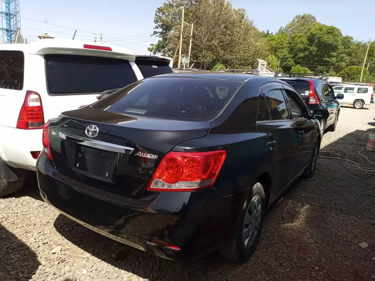 Toyota Allion  - 2011