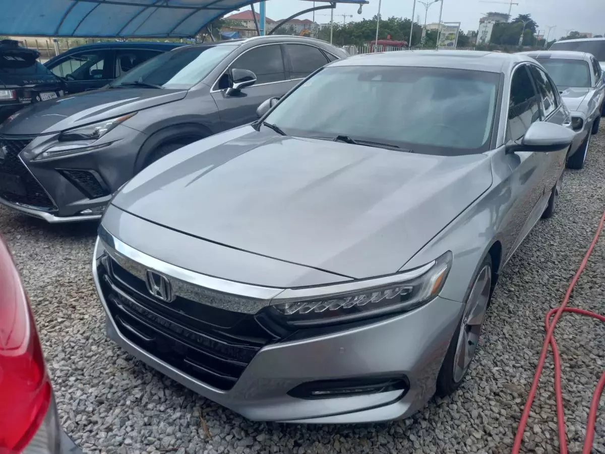 Honda Accord   - 2020