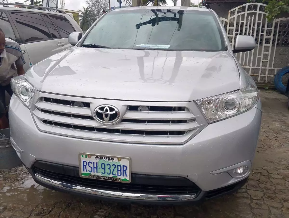 Toyota Highlander   - 2008