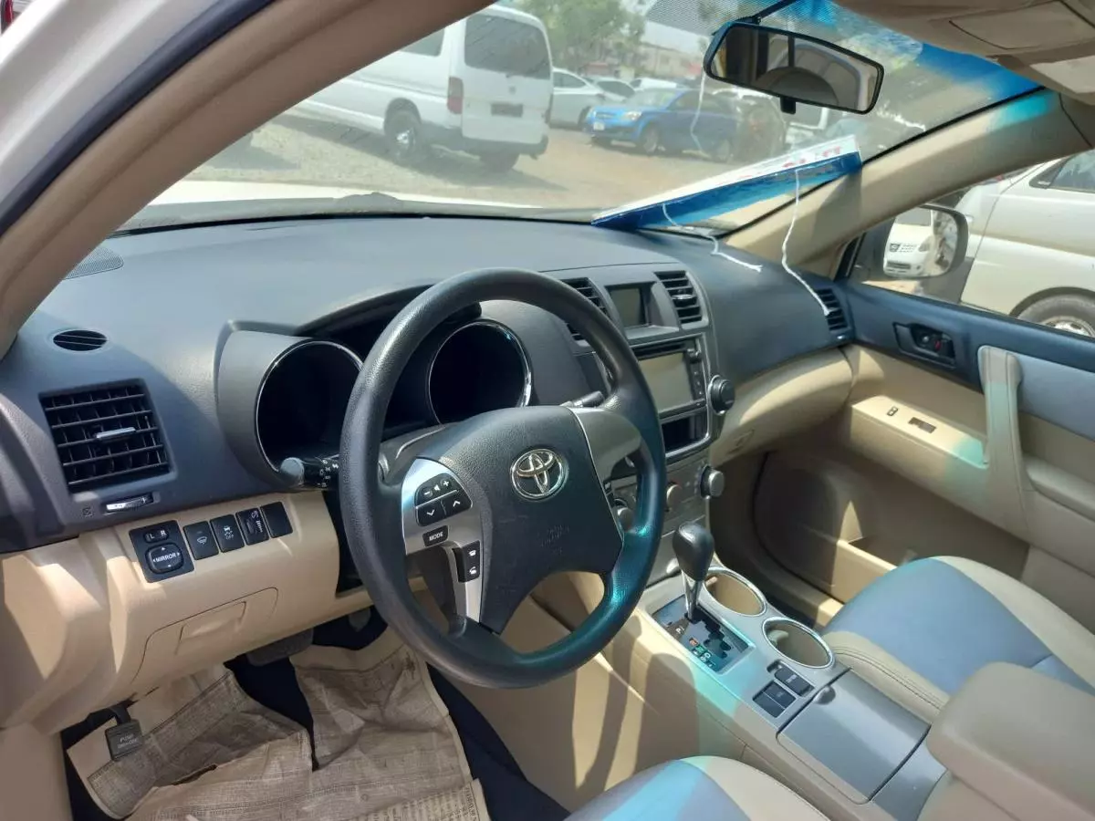 Toyota Highlander - 2013