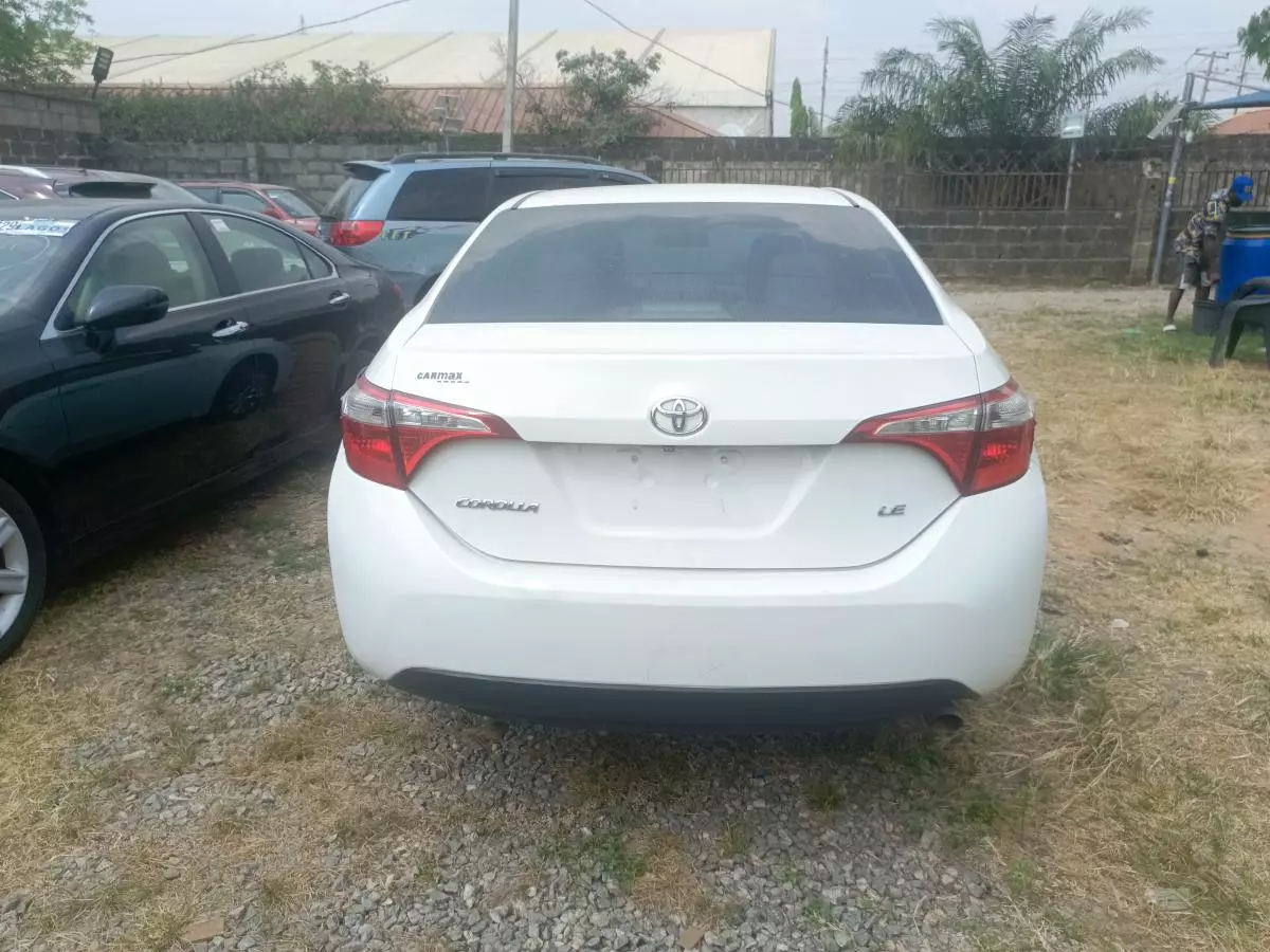 Toyota Corolla   - 2015