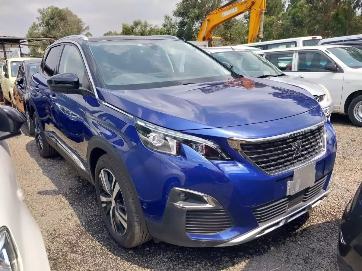 Peugeot 3008   - 2017