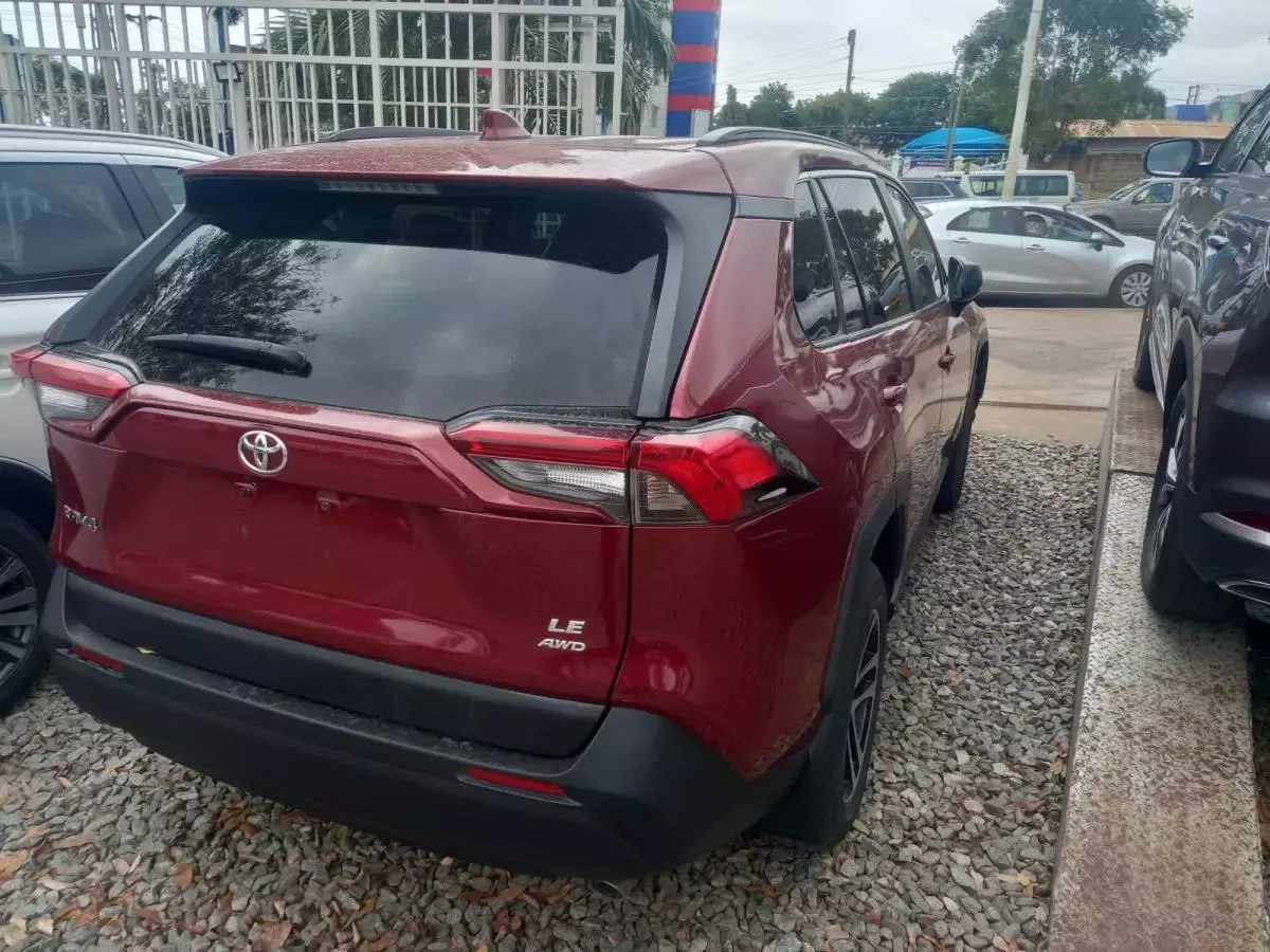 Toyota RAV 4   - 2020