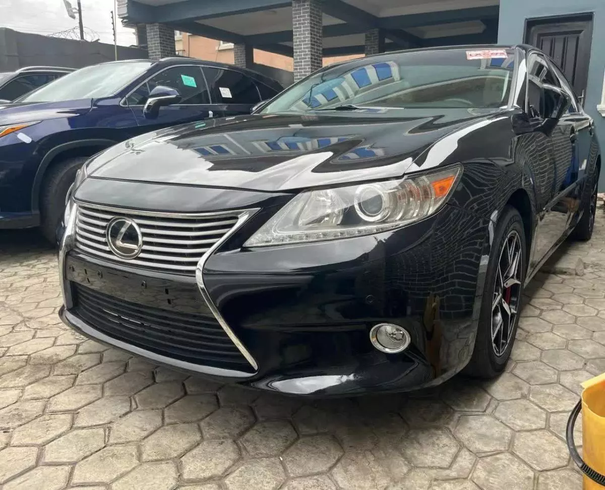 Lexus ES 350   - 2013