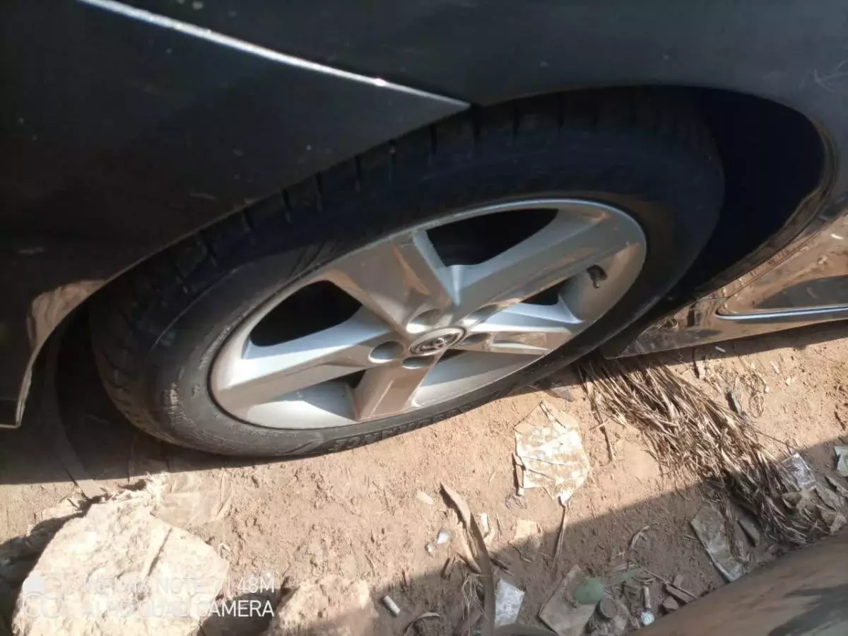 Toyota Camry - 2012